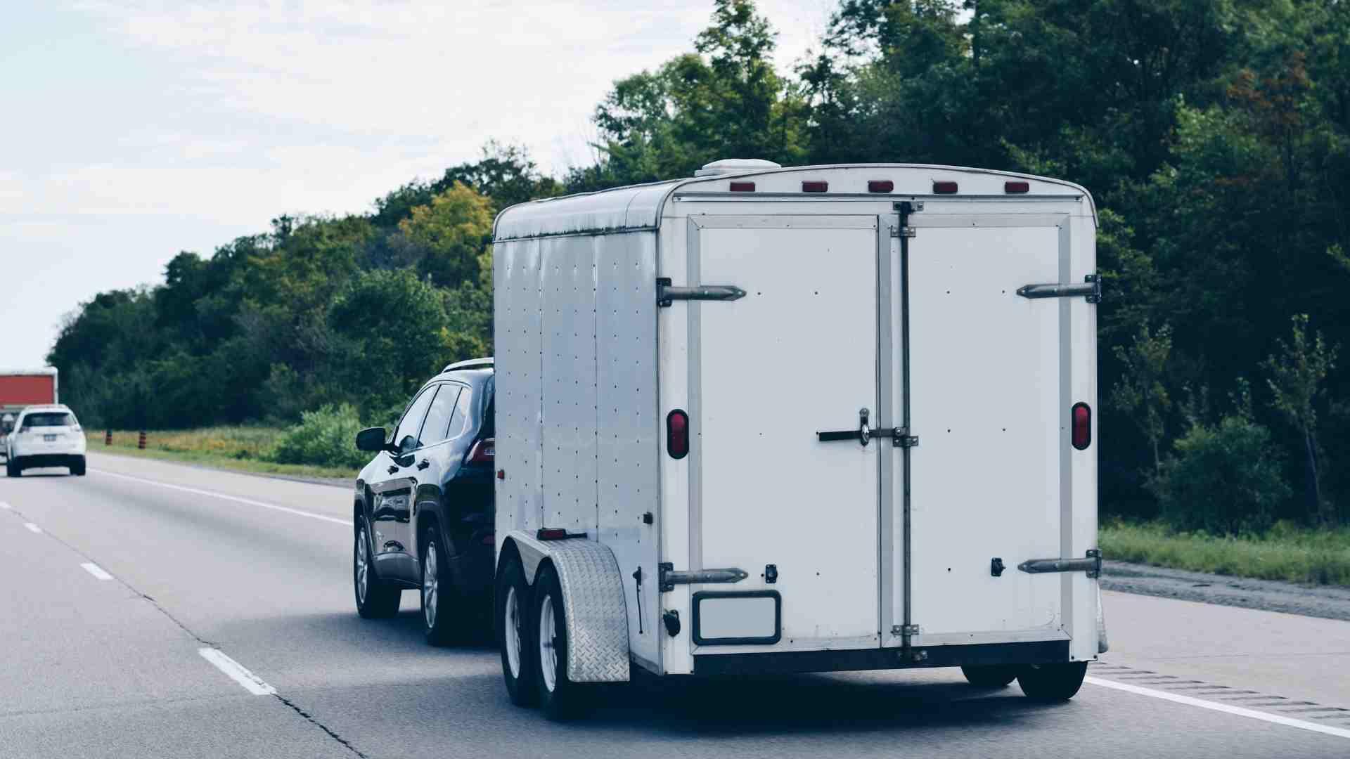 LOCATION REMORQUE FERMEE LAC SAINT-JEAN